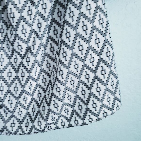 Ryegrass‎ Off The Shoulder Smocked Blouse - Picture 2 of 8